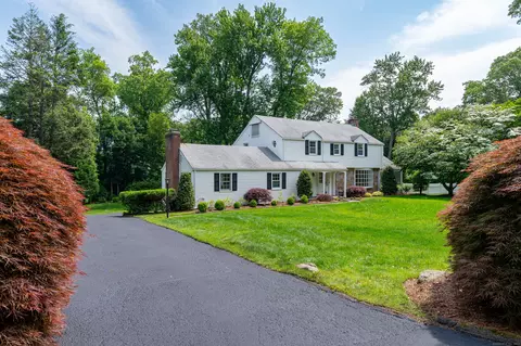 159 Pond Rd, Stamford, CT 06902