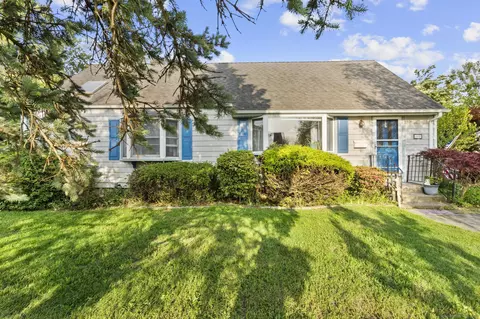 112 Vermont Ave, Stratford, CT 06615