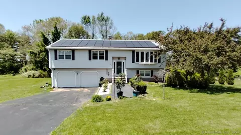71 Sentinel Hill Rd, North Haven, CT 06473