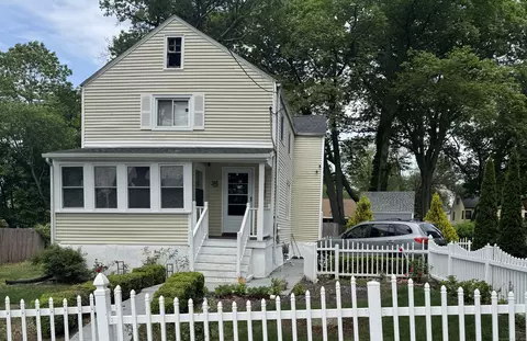 52 Platt St, Bridgeport, CT 06606