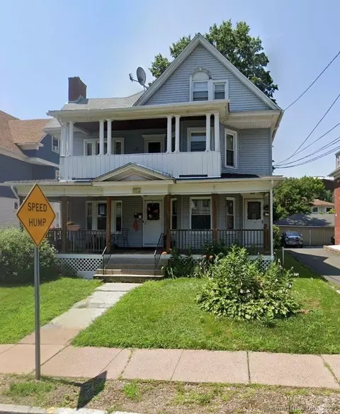 141 Oakland Ter, Hartford, CT 06112