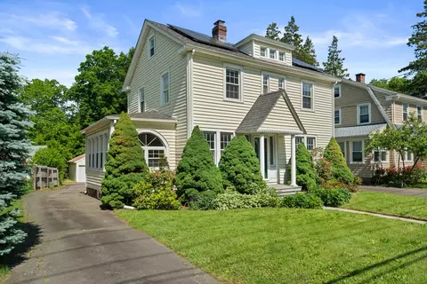 1748 Whitney Ave, Hamden, CT 06517