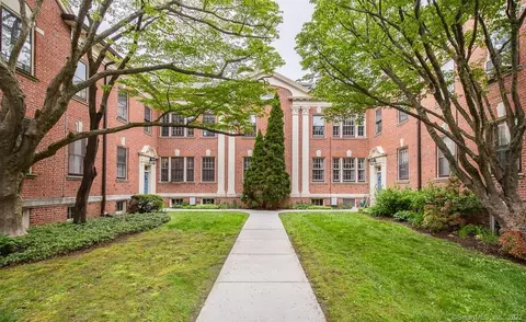 492 Whitney Ave #4B, New Haven, CT 06511