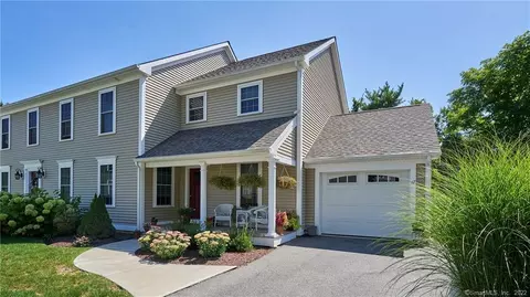 951 Old Clinton Rd #17, Westbrook, CT 06498