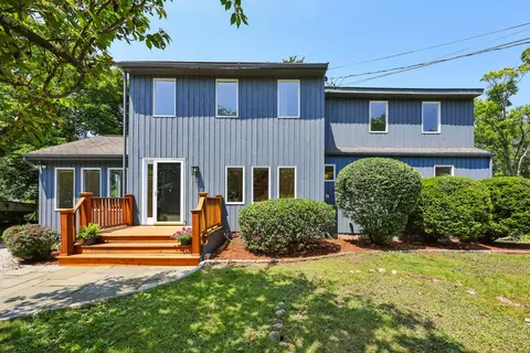 15 Grumman Ave, Norwalk, CT 06851