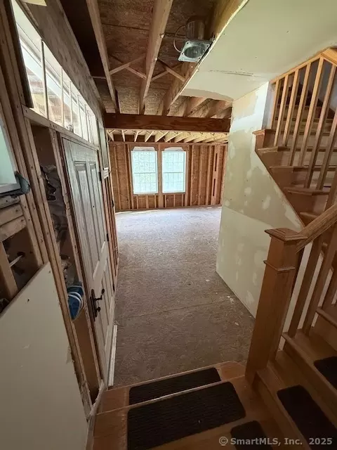 Entry Way - 15 Suffield St, Windsor Locks, CT 06096 photo 4 of 13