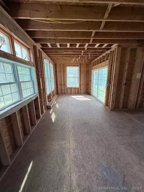 Entry Way - 15 Suffield St, Windsor Locks, CT 06096 photo 5 of 13