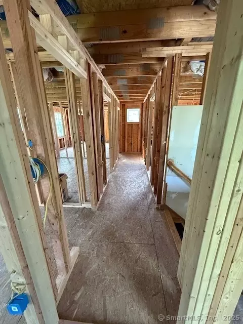 Entry Way - 15 Suffield St, Windsor Locks, CT 06096 photo 8 of 13