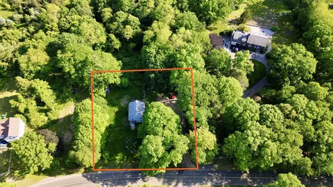 85 Beaver Brook Rd, Lyme, CT 06371