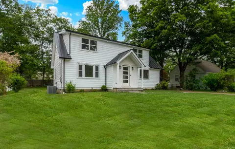 205 Szost Dr, Fairfield, CT 06824