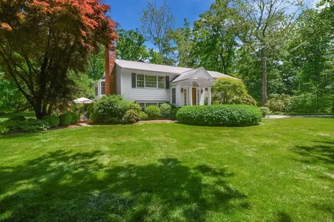 26 Silver Ridge Rd, New Canaan, CT 06840