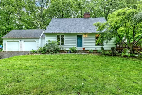 225 Rocky Mountain Rd, Southbury, CT 06488