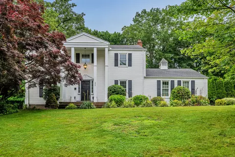 206 Ludlow Rd, Manchester, CT 06040