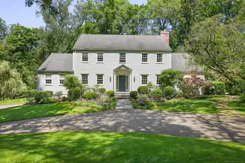 151 Woodridge Dr, New Canaan, CT 06840