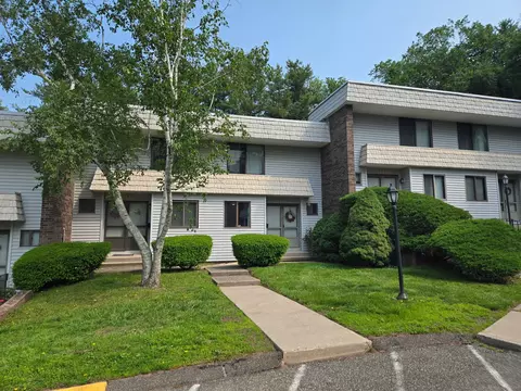 7 Bayberry Ct #7, Cromwell, CT 06416