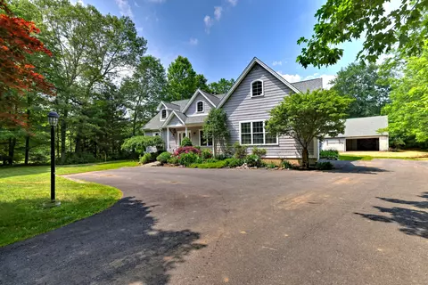 19 Sherwood Pl, Monroe, CT 06468