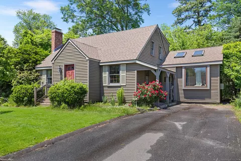 54 Briarwood Rd, Newington, CT 06111
