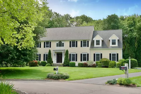 150 Riverview Rd, Glastonbury, CT 06033