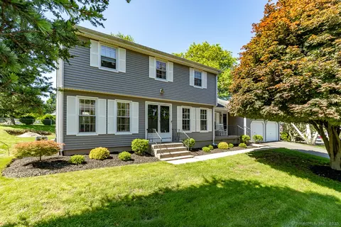 59 Valley Dr, Berlin, CT 06037