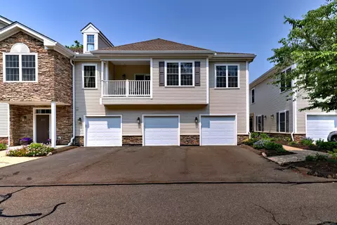 35 Todd St #204, Hamden, CT 06518