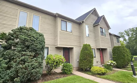 155 Village Square Dr #13, New Britain, CT 06053