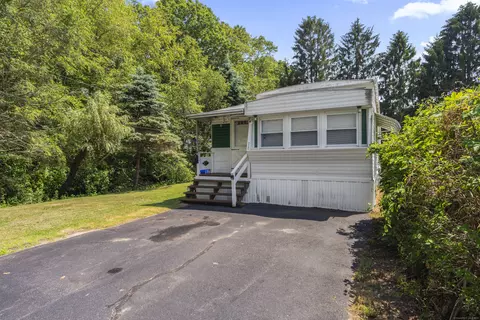 212 G St, Groton, CT 06340
