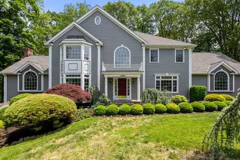 35 Hunting Ridge Rd, Easton, CT 06612