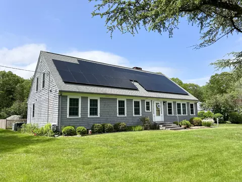 104 Quaker Farm Rd, Mystic, CT 06355