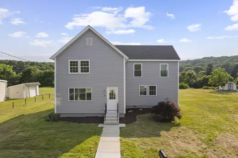 8 Wilson Ave, Waterford, CT 06375