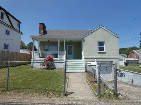 450 Thorme St, Bridgeport, CT 06606
