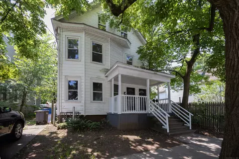32 Harding Pl, New Haven, CT 06511