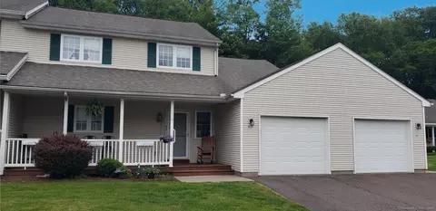 110 Dibble Hollow Ln #110, Windsor Locks, CT 06096