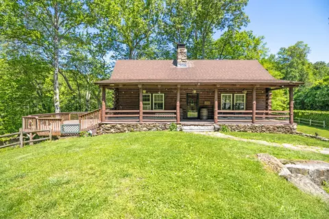 112 Edstrom Rd, Marlborough, CT 06447