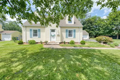 45 Fairfield Ave, Newington, CT 06111