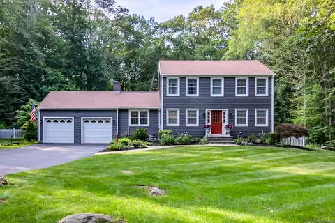 25 Kenilworth Dr, Clinton, CT 06413