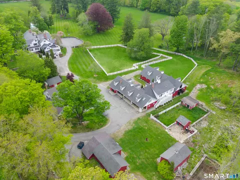 433 Wrights Crossing Rd, Pomfret, CT 06259