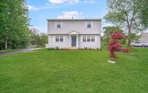 227 Thistle Ln, Southington, CT 06489