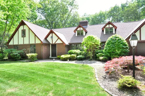 18 Fiano Rd, Bolton, CT 06043