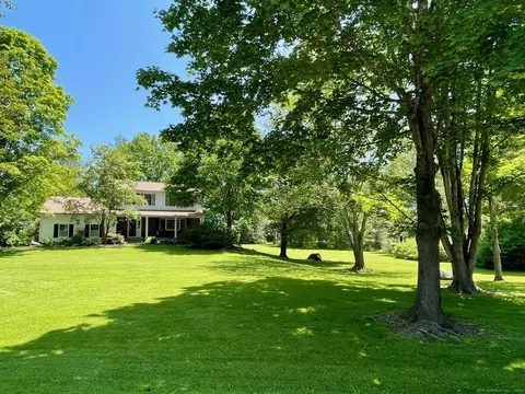 2 Tamshell Dr, Kent, CT 06757