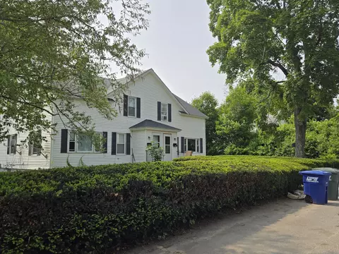 1 7th St, Plainfield, CT 06374