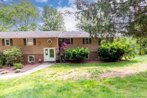 270 S Windham Rd #61, Windham, CT 06226