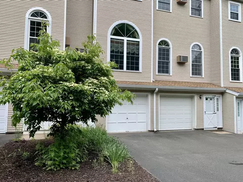 350 Bristol St #A3, Waterbury, CT 06708