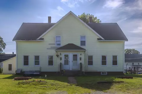42 1st St, Plainfield, CT 06374