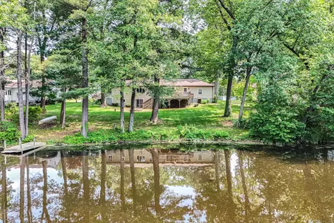 179 Cottage Rd, Enfield, CT 06082