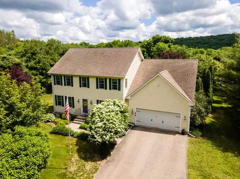 25 Stanton Hill Rd, Gilman, CT 06336