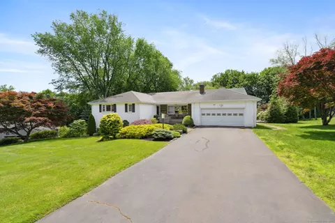 63 High Wood Rd, West Hartford, CT 06117