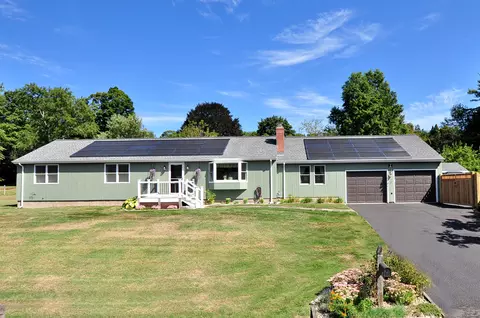 2 S Barn Hill Rd, Bloomfield, CT 06002