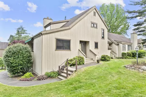 513 Opa Ln #B, Stratford, CT 06614