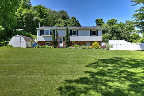 50 Sea Hill Rd, North Branford, CT 06471