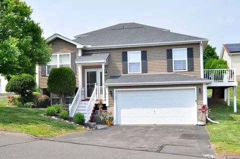 61 Windy Hill Ln #61, Rocky Hill, CT 06067